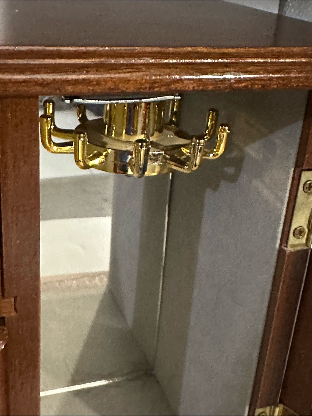 Vtg. Wooden jewelry box with 3 drawers - Picture 6 of 9